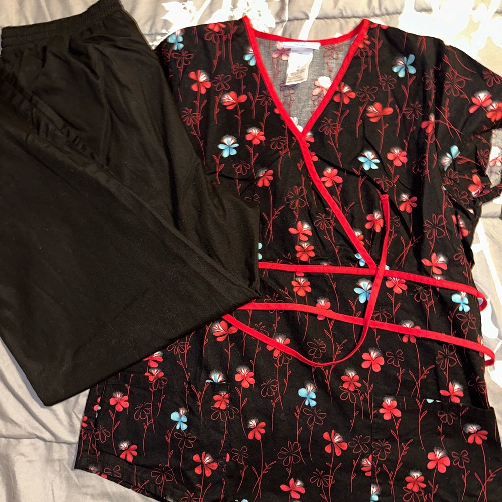 Medical scrub set